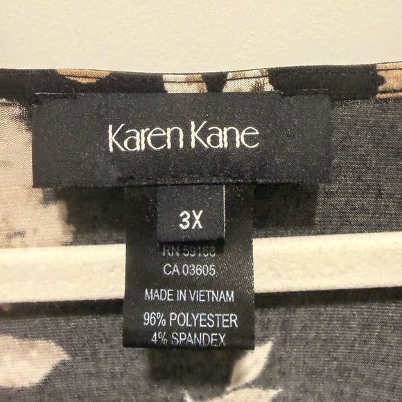 Women’s Plus Size Karen Kane Long Sleeve Blouse Size 3X. - Picture 4 of 5